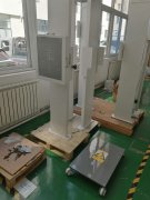 4月20号客户想要测出片的DR移动胸片架配置平板使用